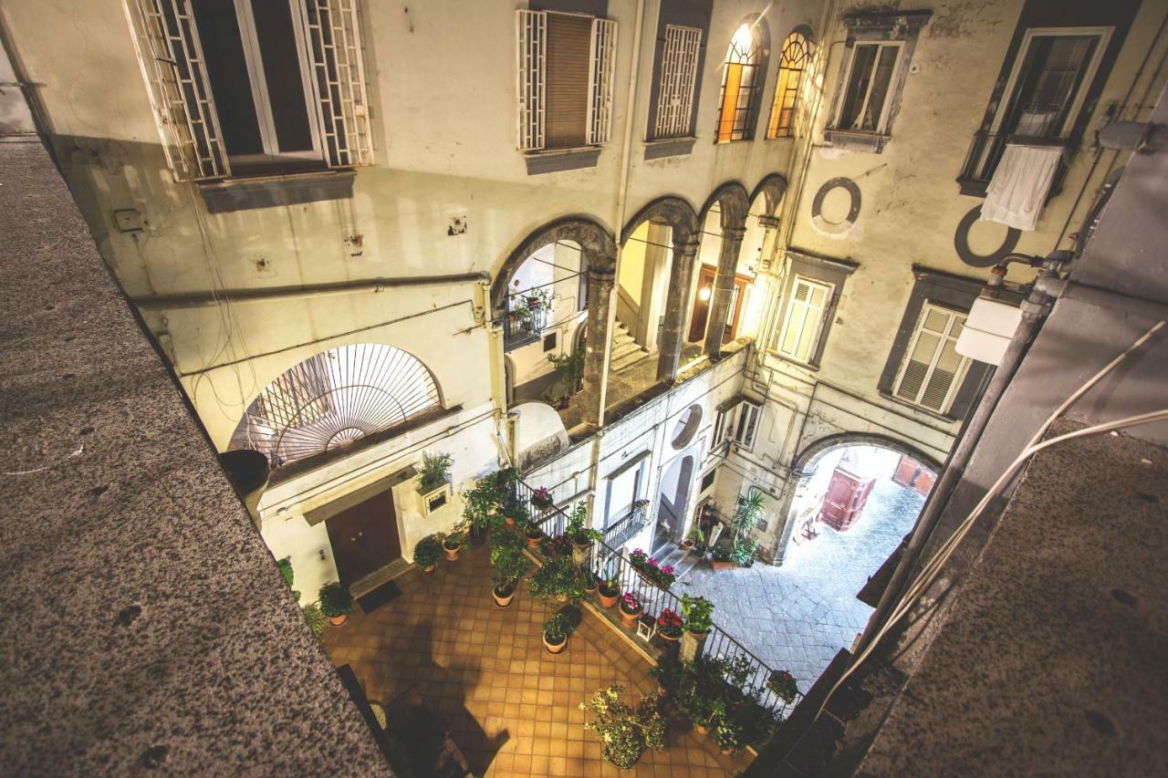 Palazzo Della Loggia B&B Napoli Eksteriør billede